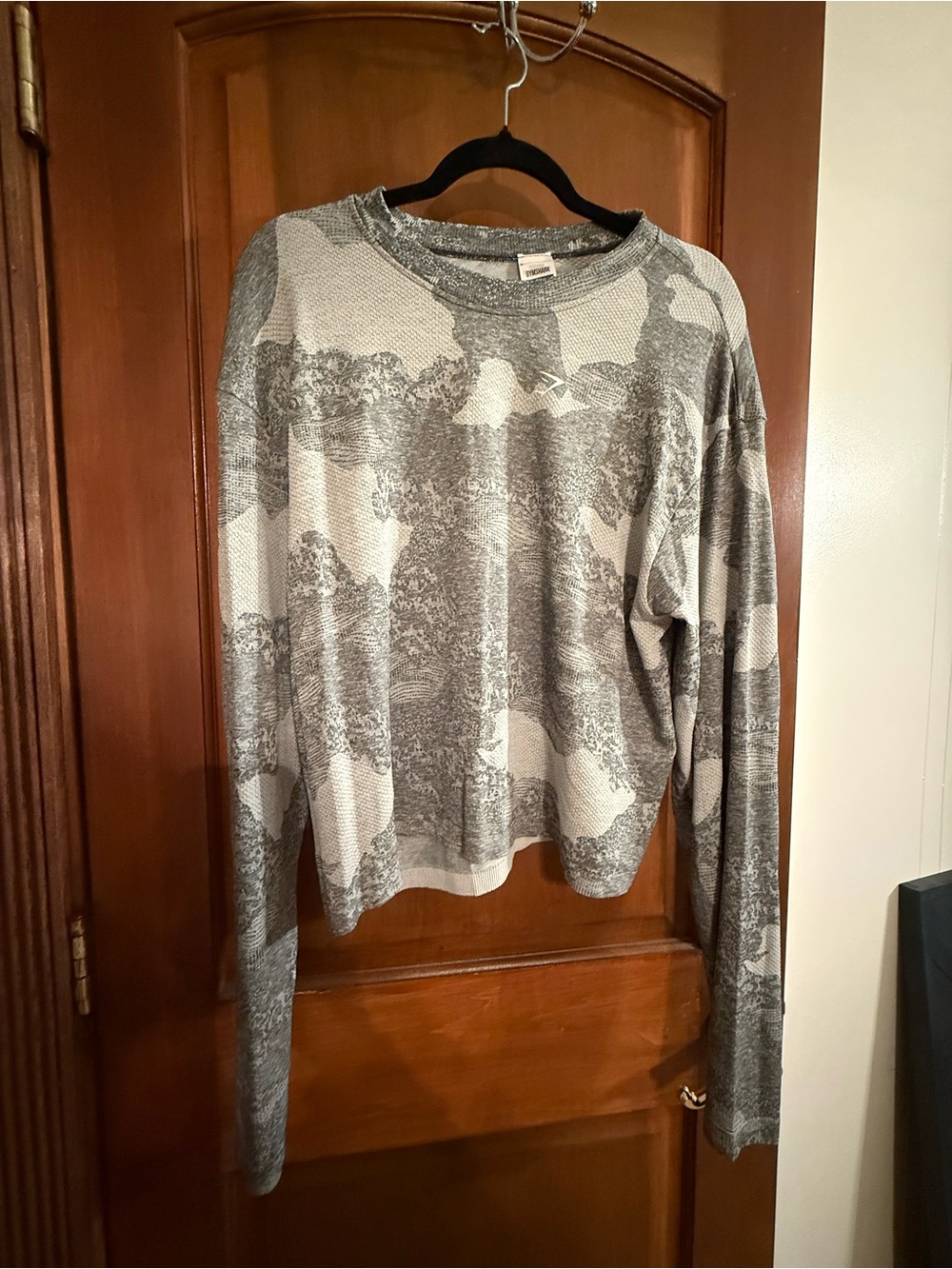 Gymshark Gray & Cream Patterned Long-Sleeve Pullover